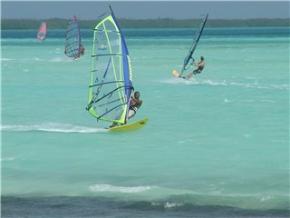 Bonaire Karibik  -  Windsurfen Lac Bay  -  lodging Coco Palm Garden